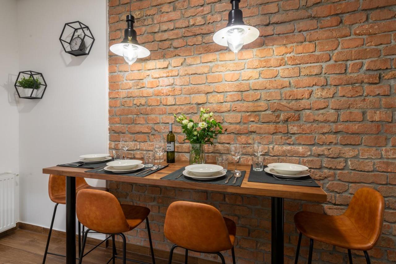 Brickwall Apartments Загреб Экстерьер фото